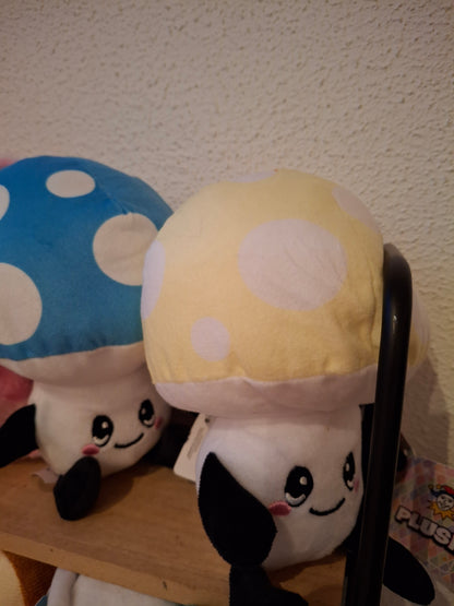 3 random pluchies